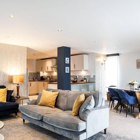 Beautiful 3 Bedroom Apartment By The Sea Newquay  Exterior photo