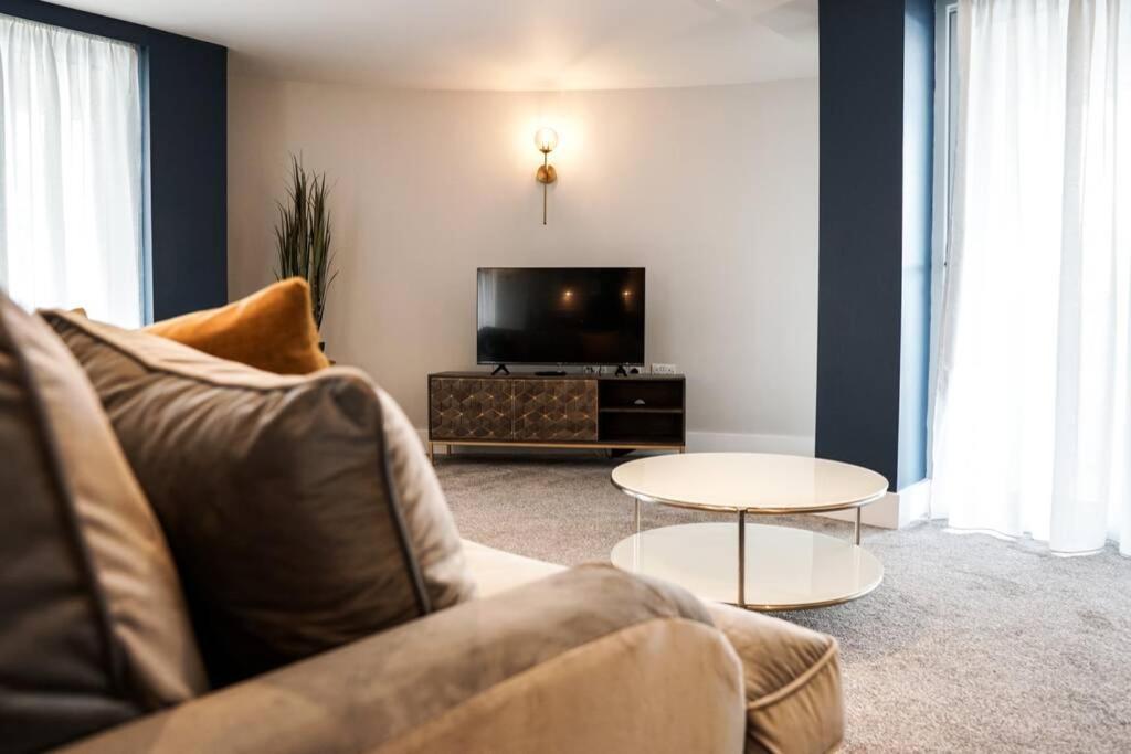 Beautiful 3 Bedroom Apartment By The Sea Newquay  Exterior photo