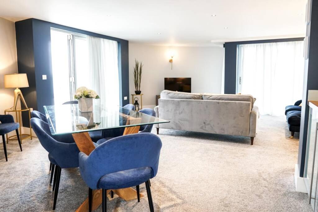 Beautiful 3 Bedroom Apartment By The Sea Newquay  Exterior photo